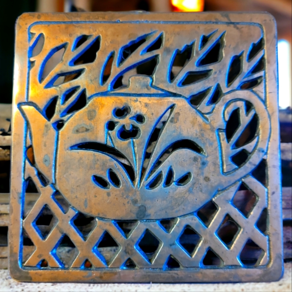 Vtg Copper Cast Iron Teapot/Pot Flower Criss Cross Trivet Square Hot Plate